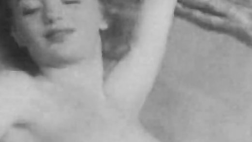 Busty Marilyn Monroe Poser  Free Videos - Watch, Download and Enjoy  Busty Marilyn Monroe Poser