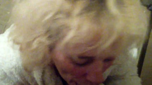 British Mature Milf doesn't want to be filmed