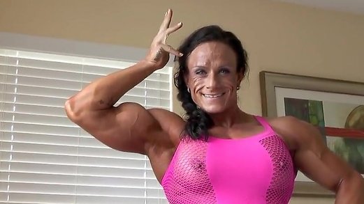 A Butterface muscle woman