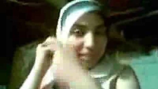 Hijab Niqab Saudi Arab  Free Sex Videos - Watch Beautiful and Exciting  Hijab Niqab Saudi Arab  Porn