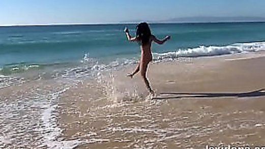 Fit Body - Watch me have fun on the beach before I masturbate