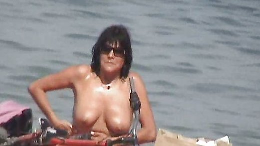 Incredible Beach Big Boobs Topless France Free Videos - Watch, Download and Enjoy Incredible Beach Big Boobs Topless France