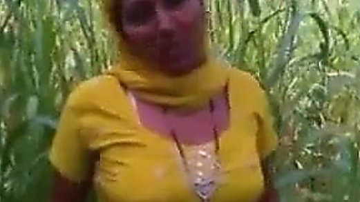 Mandeep Samra Punjabi Field Sex Free Videos - Watch, Download and Enjoy Mandeep Samra Punjabi Field Sex