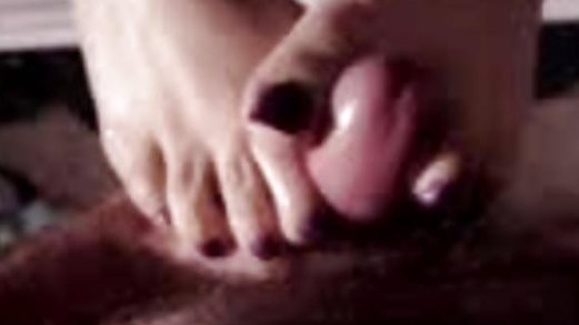 Mature Feet Purple Nailed Toes Cum Explosion Free Videos - Watch, Download and Enjoy Mature Feet Purple Nailed Toes Cum Explosion