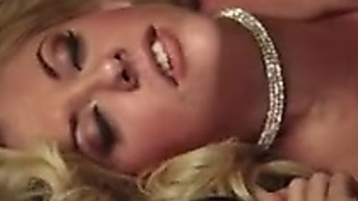 Beautiful blonde Courtney Love has passionate new years eve sex