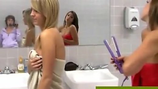 College girl masturbates in the shower