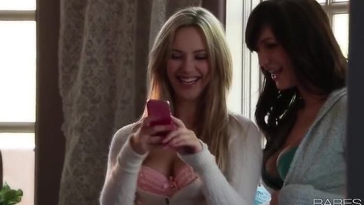 Sophia Knight And Holly Michaels A Girls Afternoon Free Videos - Watch, Download and Enjoy Sophia Knight And Holly Michaels A Girls Afternoon