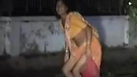South Indian Malu Aunty Sex Free Videos - Watch, Download and Enjoy South Indian Malu Aunty Sex