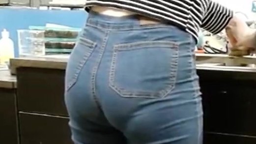 Apple Bottom In Jeans