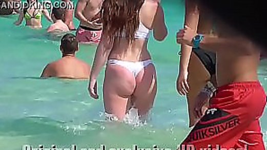 Must see teen PAWG in a thong bikini on the beach in public!