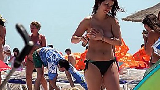 Topless Hot Milfs Beach Spy Cam Voyeur HD
