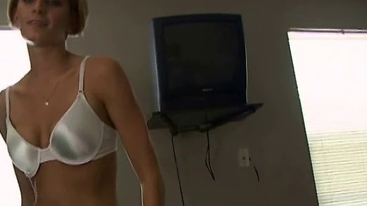 Cheating Wife Banging Her Lover at a Motel Room Homemade