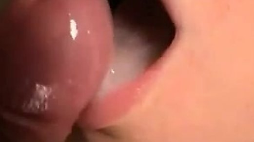 Cum on tongue and swallow
