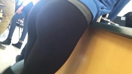 Candid sexy teen big ass in tight yoga good pants leggings